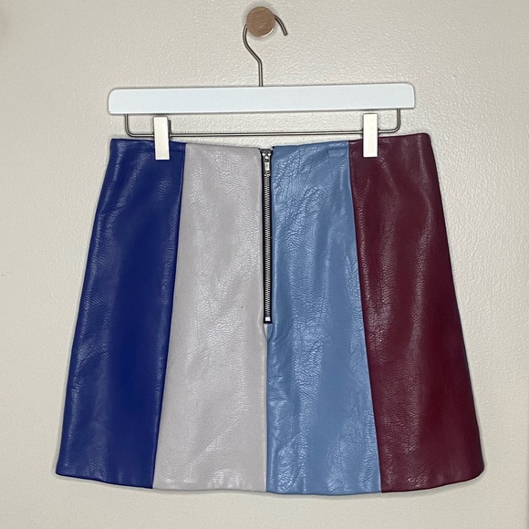 Streetwear Leather Mini Skirt with Whimsical Pattern - Size Large - Picture 4 of 6